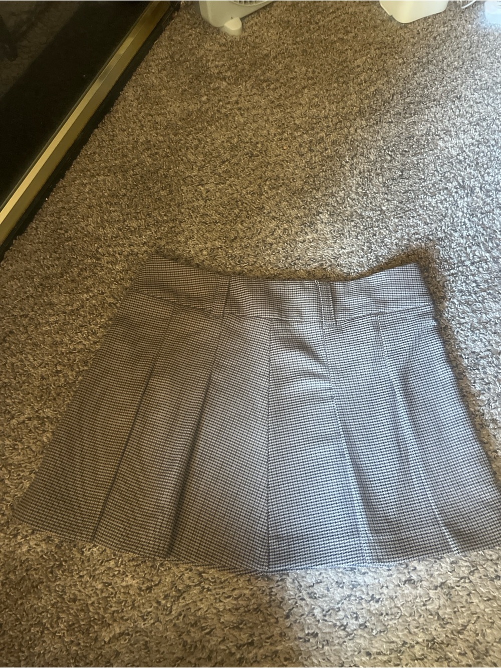 Zara Black and White Mini Pleated Skirt